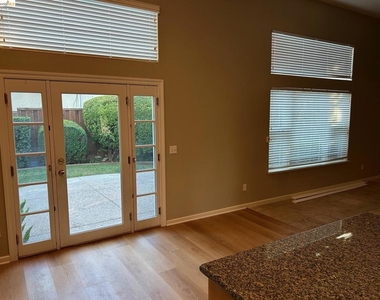 501 Red Rome Ln - Photo Thumbnail 7