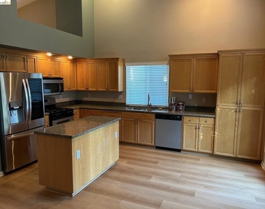 501 Red Rome Ln - Photo Thumbnail 6