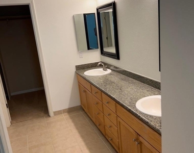 501 Red Rome Ln - Photo Thumbnail 13