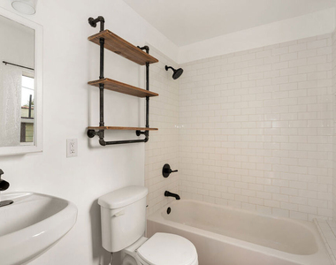3104 Silver Lake Boulevard - Photo Thumbnail 12
