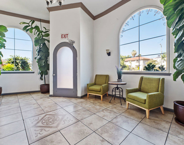 5320 W Olympic Boulevard - Photo Thumbnail 1
