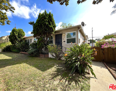 11768 Gateway Boulevard - Photo Thumbnail 16