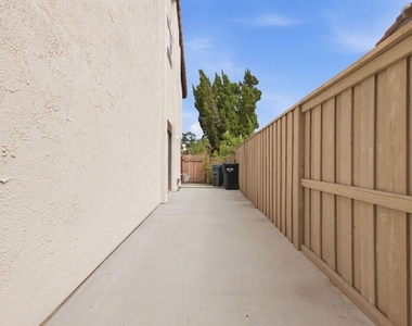 833 N Shadow Lake Drive - Photo Thumbnail 33