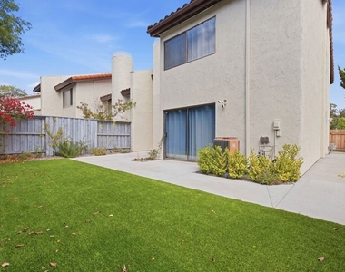 833 N Shadow Lake Drive - Photo Thumbnail 3