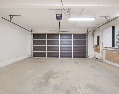 833 N Shadow Lake Drive - Photo Thumbnail 30