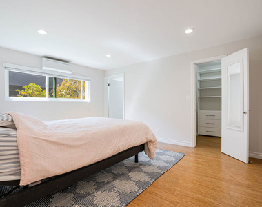 918 17th Street - Photo Thumbnail 10