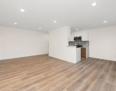 1831 Prosser Avenue - Photo Thumbnail 6