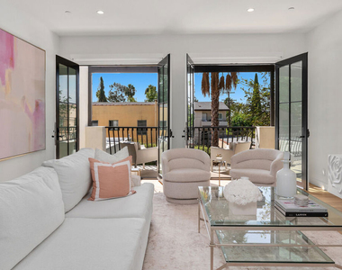 1203 N Vista Street - Photo Thumbnail 21