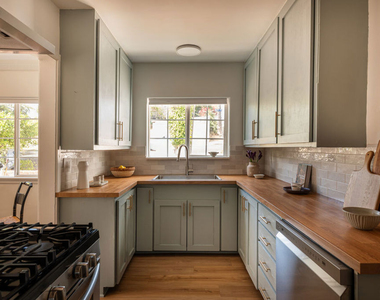 5140 Miriam Street - Photo Thumbnail 9