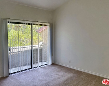 28142 Driver Avenue - Photo Thumbnail 11