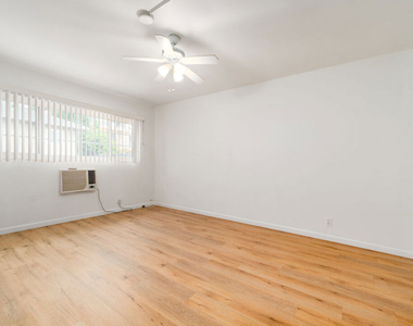 1937 S Shenandoah Street - Photo Thumbnail 5