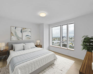 889 Francisco Street - Photo Thumbnail 13