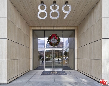 889 Francisco Street - Photo Thumbnail 39