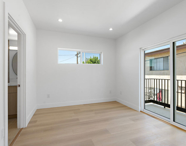 10965 Calvert - Photo Thumbnail 18