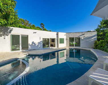 1040 Montego Drive - Photo Thumbnail 6