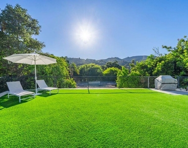 1040 Montego Drive - Photo Thumbnail 30