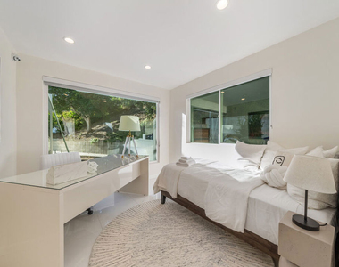1040 Montego Drive - Photo Thumbnail 41
