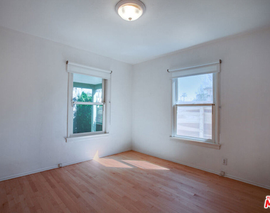 1548 Cabrillo Avenue - Photo Thumbnail 10