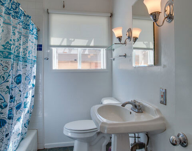 1548 Cabrillo Avenue - Photo Thumbnail 12