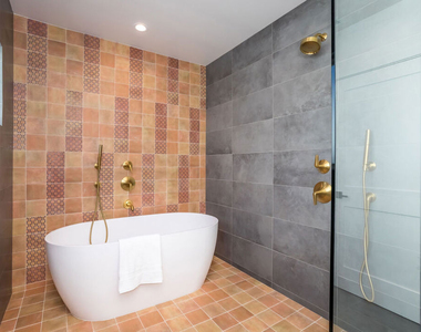 3871 Welland Avenue - Photo Thumbnail 8