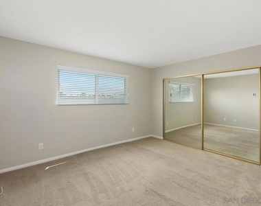 4265 Asher St - Photo Thumbnail 14