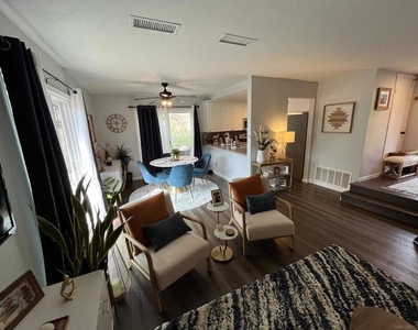3707 Yale Drive - Photo Thumbnail 5