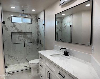 12475 Sunnyglen Drive - Photo Thumbnail 18