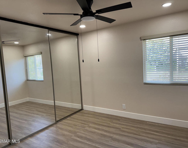 12475 Sunnyglen Drive - Photo Thumbnail 16
