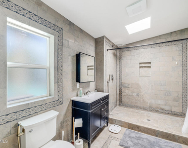 3192 Sycamore Drive - Photo Thumbnail 8