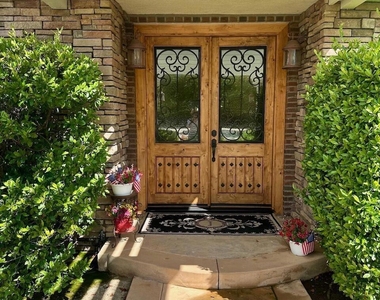 468 Saddle Trail Trail - Photo Thumbnail 2