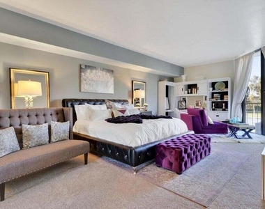 910 Island Drive - Photo Thumbnail 1