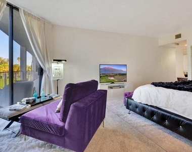 910 Island Drive - Photo Thumbnail 4