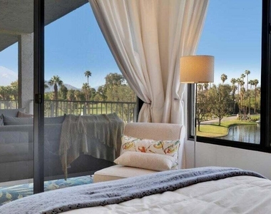 910 Island Drive - Photo Thumbnail 16