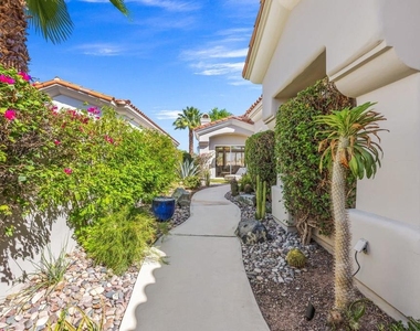 330 Gold Canyon Drive - Photo Thumbnail 5