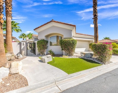 330 Gold Canyon Drive - Photo Thumbnail 8