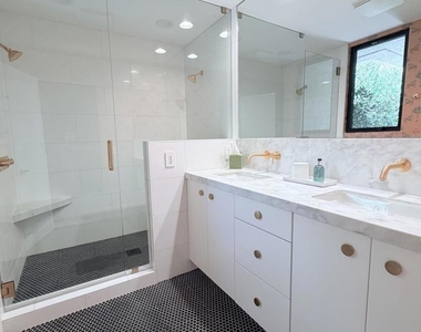 45 Colgate Drive - Photo Thumbnail 14