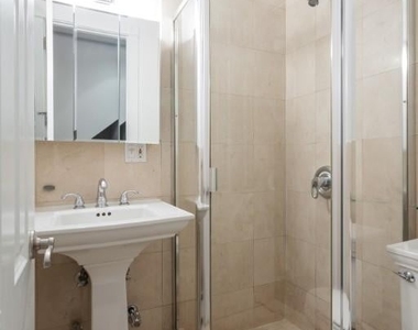 40 Avenue B - Photo Thumbnail 2