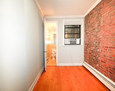 42 Avenue B - Photo Thumbnail 4