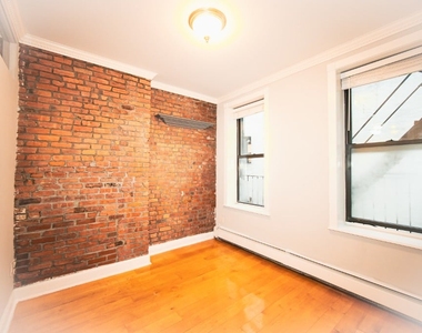 42 Avenue B - Photo Thumbnail 3