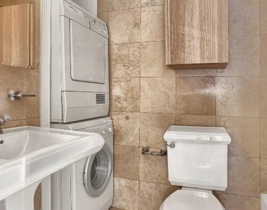 53 Leroy Street - Photo Thumbnail 2