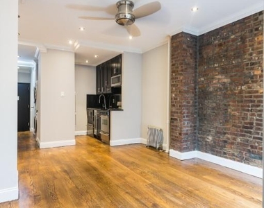 437 West 53rd Street - Photo Thumbnail 5