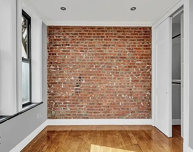 314 East 106th Street - Photo Thumbnail 6