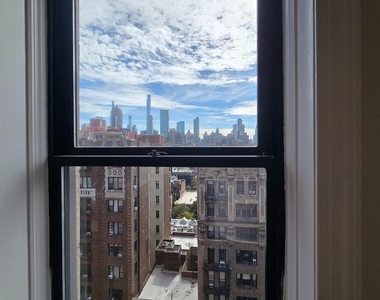 West 79th Street - Photo Thumbnail 5