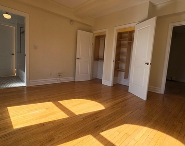 West 79th Street - Photo Thumbnail 11
