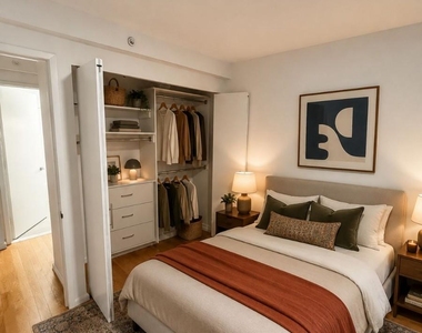 4610 Center Blvd - Photo Thumbnail 1