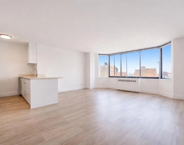 1735 York Avenue - Photo Thumbnail 2