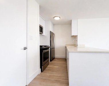 1735 York Avenue - Photo Thumbnail 3