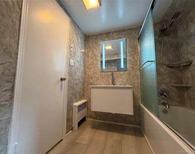 624 W Beech Street - Photo Thumbnail 6