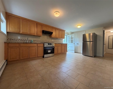 624 W Beech Street - Photo Thumbnail 2