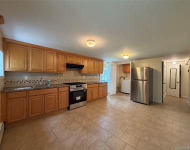 624 W Beech Street - Photo Thumbnail 1